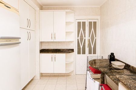 Apartamento para alugar com 119m², 3 quartos e 2 vagas Apartamento para alugar com 119m², 3 quartos e 2 vagasCozinha