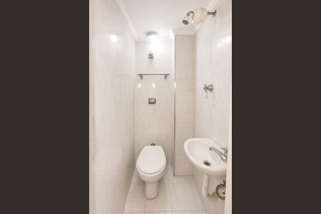 Apartamento para alugar com 119m², 3 quartos e 2 vagas Apartamento para alugar com 119m², 3 quartos e 2 vagasÁrea de Serviço - Banheiro