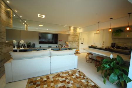 Apartamento à venda com 116m², 2 quartos e 2 vagasSala