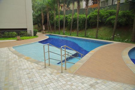 Apartamento à venda com 116m², 2 quartos e 2 vagasÁrea comum - Piscina