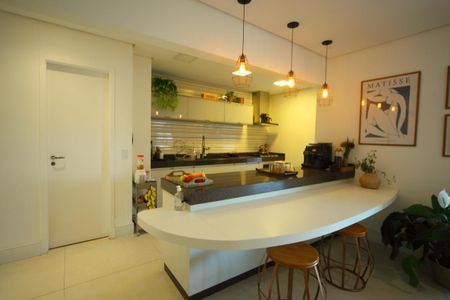 Apartamento à venda com 116m², 2 quartos e 2 vagasCozinha 