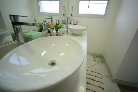 Apartamento à venda com 116m², 2 quartos e 2 vagasBanheiro Suíte 1