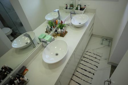 Apartamento à venda com 116m², 2 quartos e 2 vagasBanheiro Suíte 1