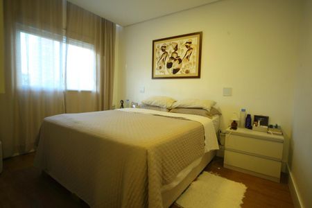 Apartamento à venda com 116m², 2 quartos e 2 vagasSuíte 1