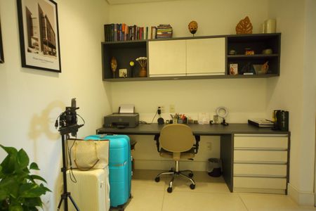 Apartamento à venda com 116m², 2 quartos e 2 vagasHall das Suítes ( escritório )