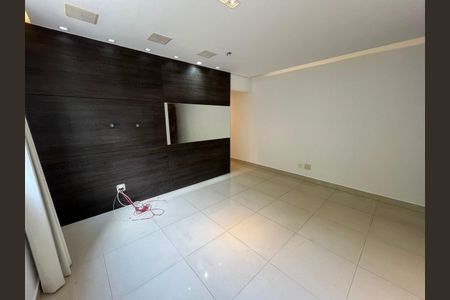 Apartamento para alugar com 60m², 2 quartos e 2 vagasSala