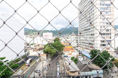 Vista Quartos de apartamento à venda com 2 quartos, 57m² em Tijuca, Rio de Janeiro