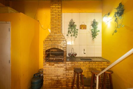 Casa à venda com 200m², 2 quartos e 3 vagas Casa à venda com 200m², 2 quartos e 3 vagasChurrasqueira