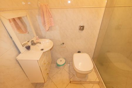 Casa à venda com 200m², 2 quartos e 3 vagas Casa à venda com 200m², 2 quartos e 3 vagasBanheiro 1