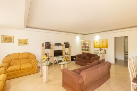 Casa à venda com 2 quartos, 200m² em Campo Grande, Rio de Janeiro