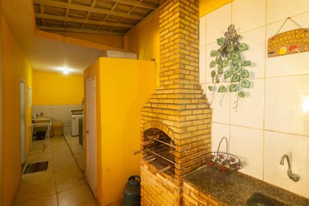 Casa à venda com 200m², 2 quartos e 3 vagas Casa à venda com 200m², 2 quartos e 3 vagasVaranda