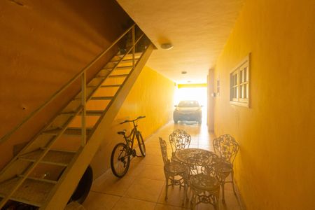 Varanda de casa à venda com 2 quartos, 200m² em Campo Grande, Rio de Janeiro