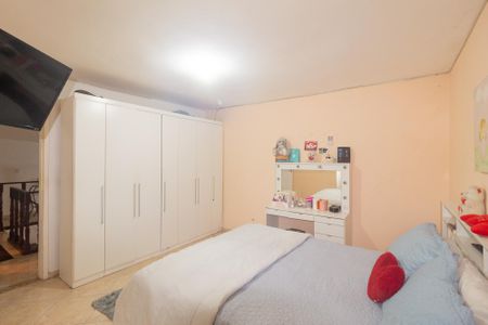 Casa à venda com 200m², 2 quartos e 3 vagas Casa à venda com 200m², 2 quartos e 3 vagasQuarto