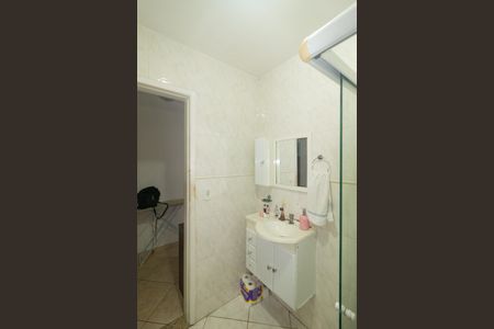Casa à venda com 200m², 2 quartos e 3 vagas Casa à venda com 200m², 2 quartos e 3 vagasBanheiro da Suíte
