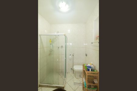 Casa à venda com 200m², 2 quartos e 3 vagas Casa à venda com 200m², 2 quartos e 3 vagasBanheiro da Suíte