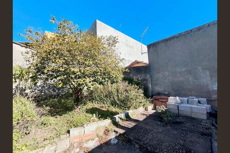 Casa à venda com 109m², 2 quartos e 1 vaga Casa à venda com 109m², 2 quartos e 1 vagaQuintal