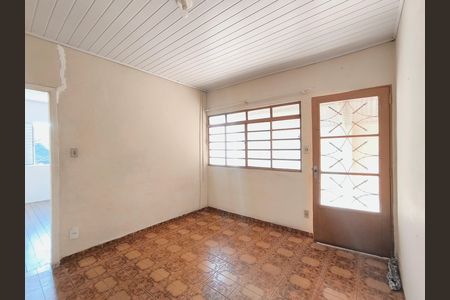 Casa à venda com 109m², 2 quartos e 1 vaga Casa à venda com 109m², 2 quartos e 1 vagaSala
