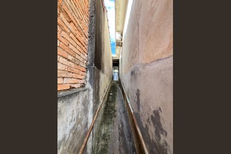 Corredor externo de casa à venda com 3 quartos, 100m² em Sacomã, São Paulo