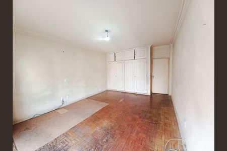 Apartamento à venda com 220m², 3 quartos e 2 vagas Apartamento à venda com 220m², 3 quartos e 2 vagasQuarto 1