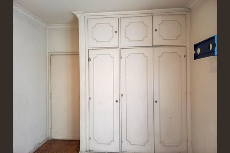 Apartamento à venda com 220m², 3 quartos e 2 vagas Apartamento à venda com 220m², 3 quartos e 2 vagasQuarto 3