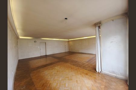 Apartamento à venda com 220m², 3 quartos e 2 vagas Apartamento à venda com 220m², 3 quartos e 2 vagasSala
