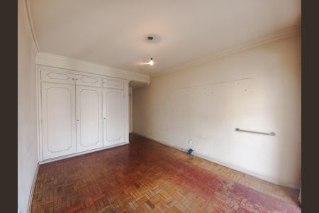 Apartamento à venda com 220m², 3 quartos e 2 vagas Apartamento à venda com 220m², 3 quartos e 2 vagasQuarto 2