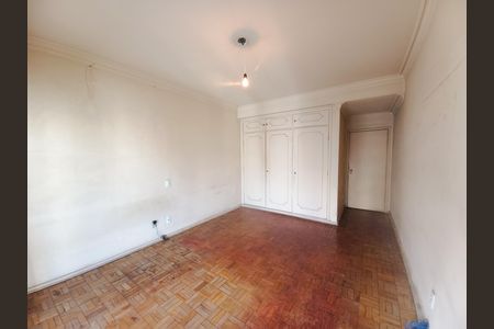 Apartamento à venda com 220m², 3 quartos e 2 vagas Apartamento à venda com 220m², 3 quartos e 2 vagasQuarto 2