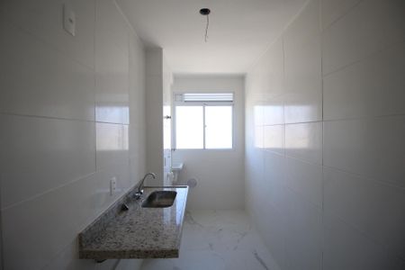 Cozinha de apartamento à venda com 2 quartos, 48m² em Jardim Itu, Porto Alegre