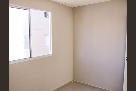 Quarto 2 de apartamento para alugar com 2 quartos, 40m² em Santa Cruz, Rio de Janeiro