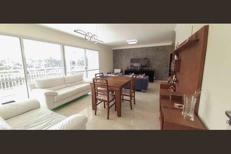 Apartamento para alugar com 194m², 4 quartos e 3 vagas Apartamento para alugar com 194m², 4 quartos e 3 vagasSala