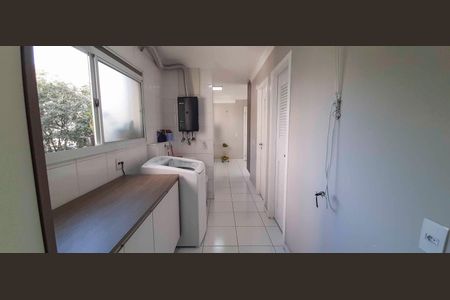 Área de serviço de apartamento para alugar com 4 quartos, 194m² em Parque dos Principes, São Paulo