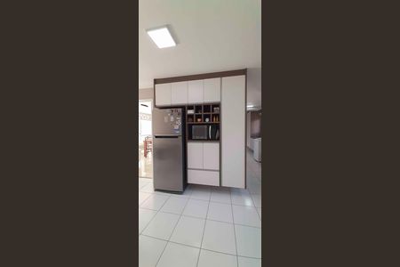 Apartamento para alugar com 194m², 4 quartos e 3 vagas Apartamento para alugar com 194m², 4 quartos e 3 vagasCozinha