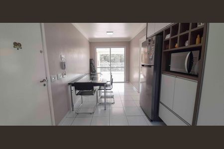 Apartamento para alugar com 194m², 4 quartos e 3 vagas Apartamento para alugar com 194m², 4 quartos e 3 vagasCozinha