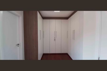 Apartamento para alugar com 194m², 4 quartos e 3 vagas Apartamento para alugar com 194m², 4 quartos e 3 vagasCloset da Suíte 1