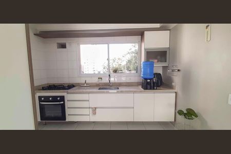 Apartamento para alugar com 194m², 4 quartos e 3 vagas Apartamento para alugar com 194m², 4 quartos e 3 vagasCozinha