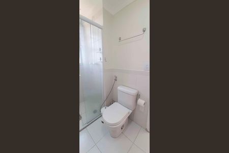 Apartamento para alugar com 194m², 4 quartos e 3 vagas Apartamento para alugar com 194m², 4 quartos e 3 vagasBanheiro da Suíte 1