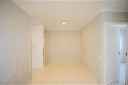 Apartamento à venda com 51m², 2 quartos e 1 vaga Apartamento à venda com 51m², 2 quartos e 1 vagaSala