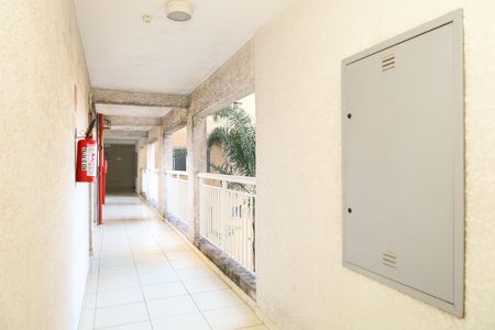 Apartamento para alugar com 40m², 2 quartos e 1 vagaÁrea comum - Saguão do andar