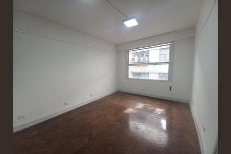 Sala 1 de kitnet/studio para alugar com 2 quartos, 56m² em Sé, São Paulo