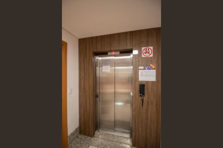 Apartamento para alugar com 50m², 2 quartos e 1 vaga Apartamento para alugar com 50m², 2 quartos e 1 vagaElevador