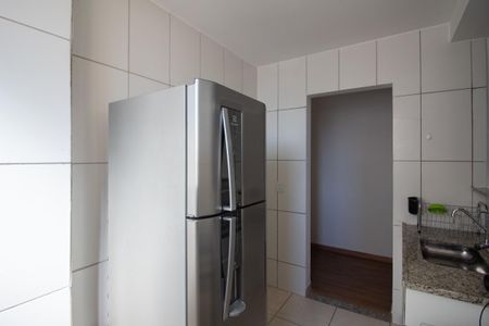Apartamento para alugar com 50m², 2 quartos e 1 vaga Apartamento para alugar com 50m², 2 quartos e 1 vagaCozinha e Área de Serviço