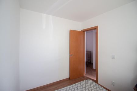 Quarto 1 de apartamento para alugar com 2 quartos, 50m² em Castelo, Belo Horizonte