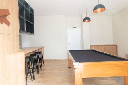 Apartamento para alugar com 50m², 2 quartos e 1 vaga Apartamento para alugar com 50m², 2 quartos e 1 vagaSala de Jogos