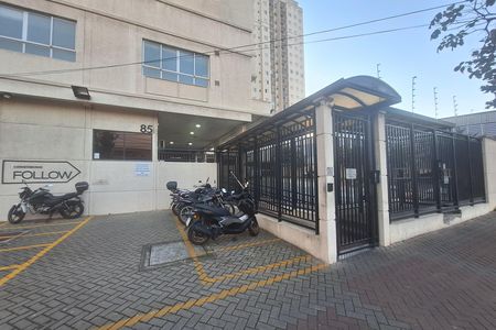 Fachada de apartamento para alugar com 2 quartos, 48m² em Parque Jaçatuba, Santo André