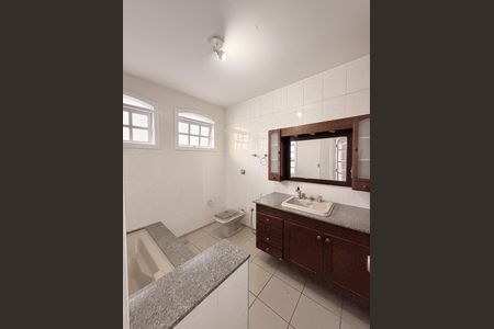 Casa à venda com 181m², 3 quartos e 2 vagasSacada 