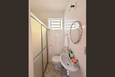 Casa à venda com 181m², 3 quartos e 2 vagasBanheiro Externo
