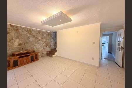 Casa à venda com 181m², 3 quartos e 2 vagasSala