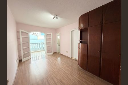 Casa à venda com 181m², 3 quartos e 2 vagasSuíte 1