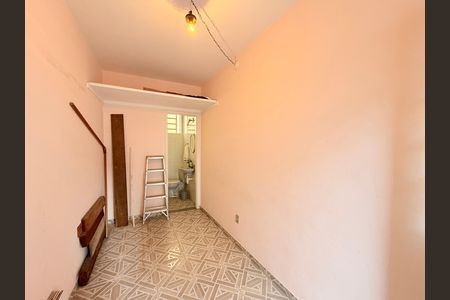Casa à venda com 181m², 3 quartos e 2 vagasQuarto externo