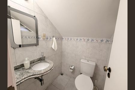 Casa à venda com 181m², 3 quartos e 2 vagasLavabo 